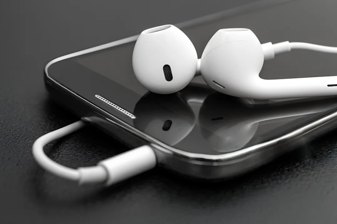 Mobile phone accessory